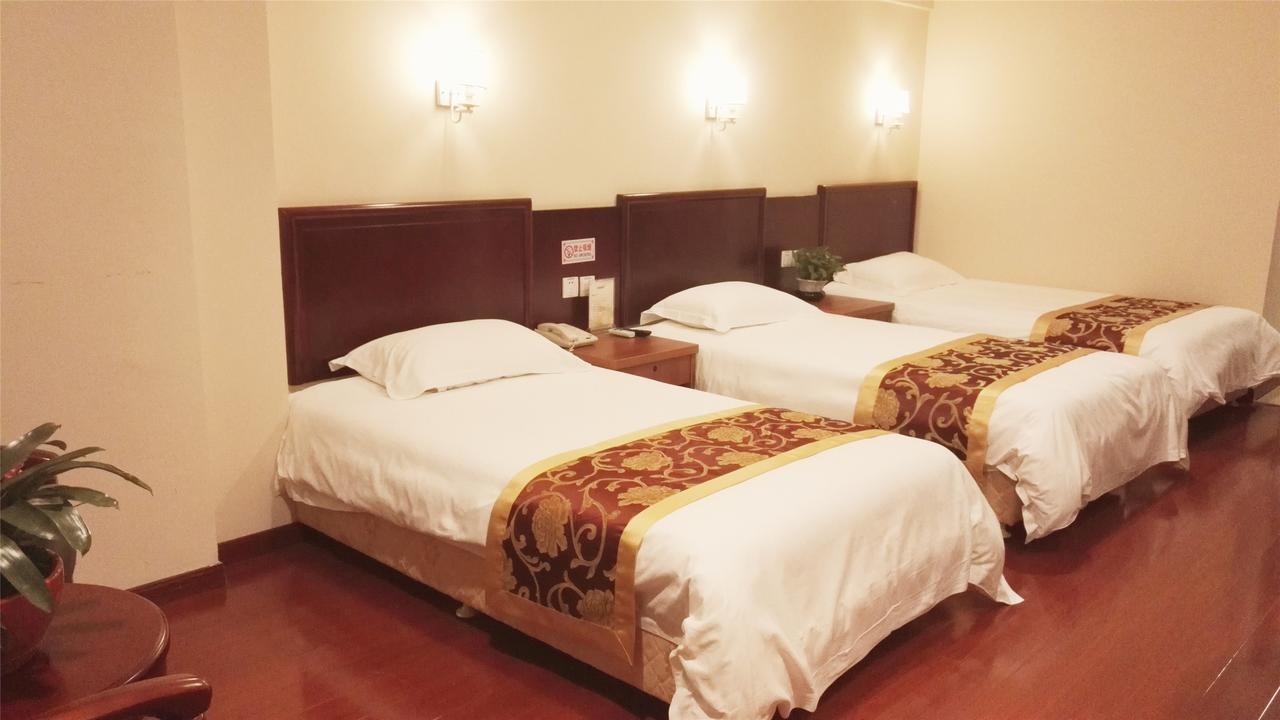 יאנגז'ו Greentree Inn Jiangsu Zhenjiang Jiangsu Science And Technology University Youth Square Express Hotel מראה חיצוני תמונה
