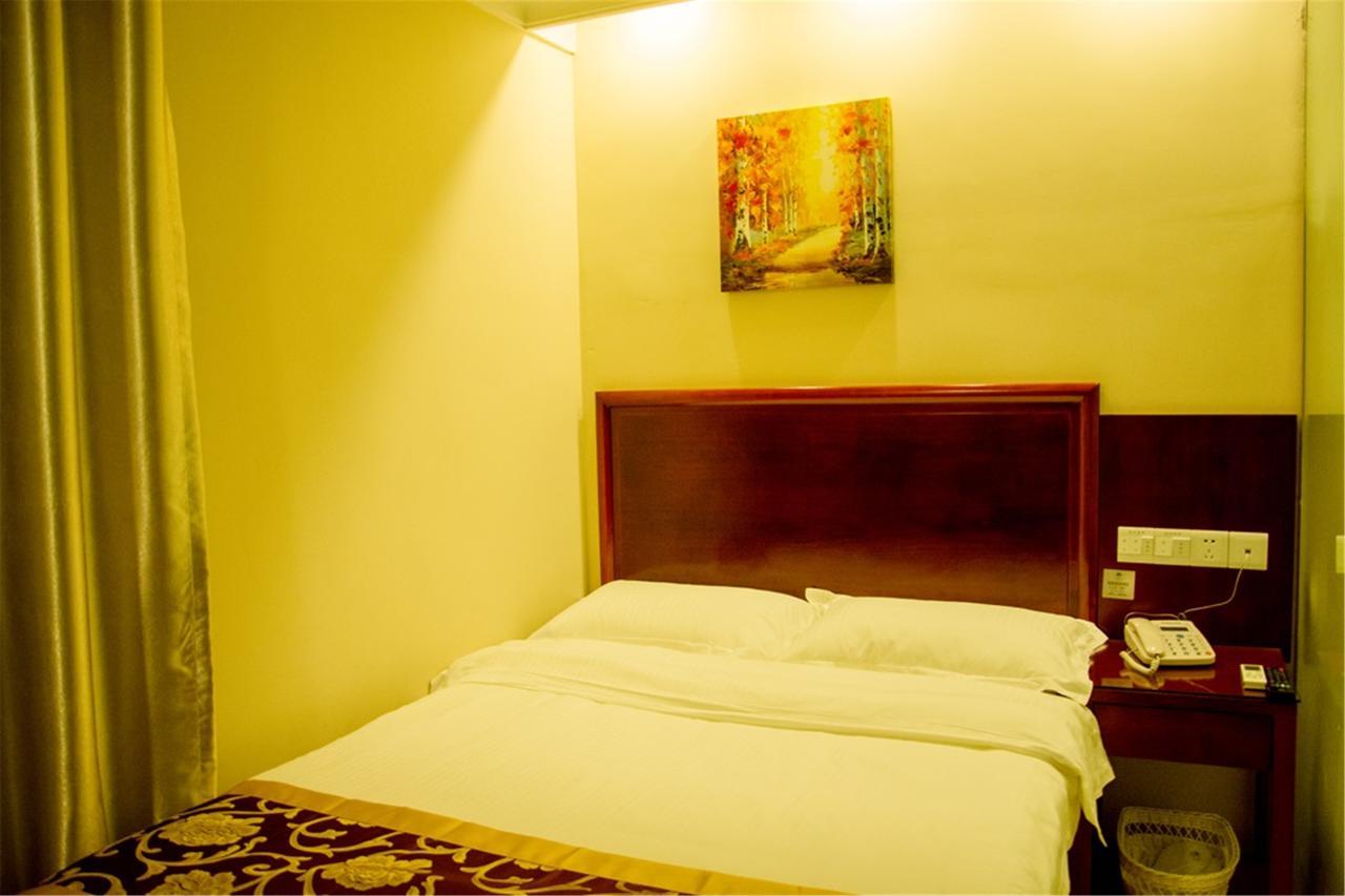 יאנגז'ו Greentree Inn Jiangsu Zhenjiang Jiangsu Science And Technology University Youth Square Express Hotel מראה חיצוני תמונה